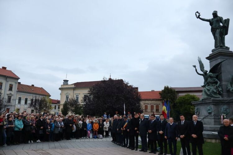 Megemlékezés a Szabadság-szobornál