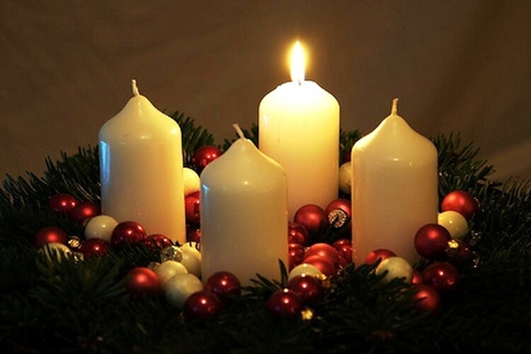 <em>Hír szerkesztése</em> Megkezdődött az advent