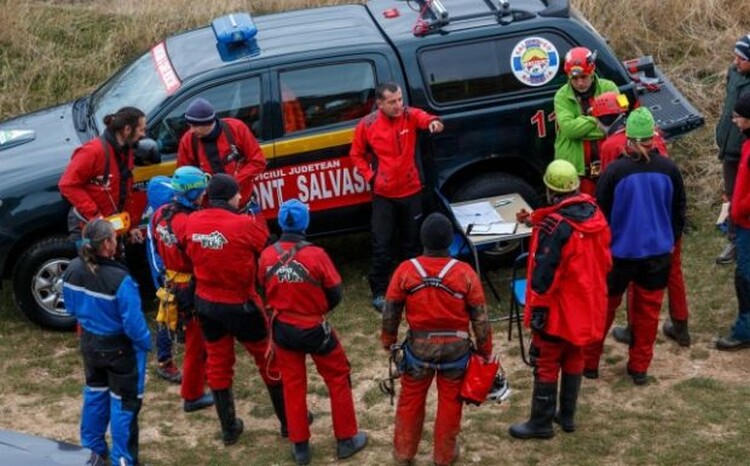 <em>Hír szerkesztése</em> Magyarországi turisták tévedtek el Menyháza környékén