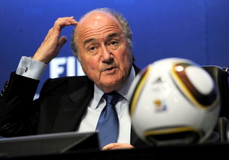 <em>Hír szerkesztése</em> Nyomoznak a lemondott FIFA-elnök ellen