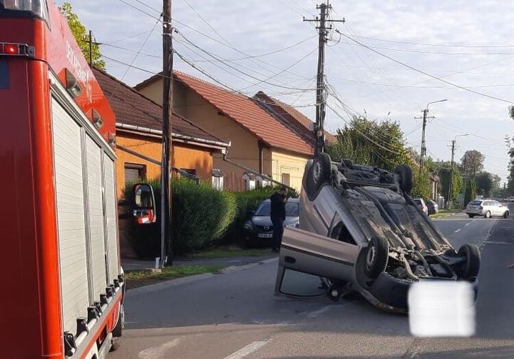 Tótágast állt az egyik autó | Fotó: ISU Arad