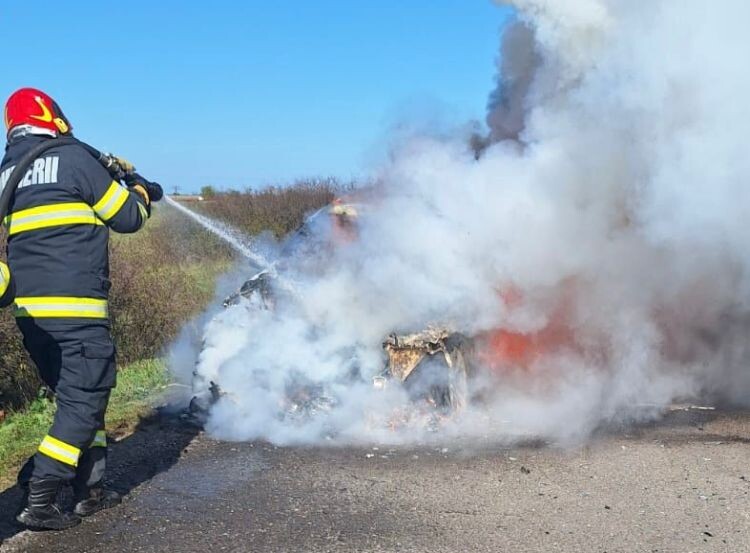 Gyorsan intézkedtek a tűzoltók, de hiába | Fotók: ISU