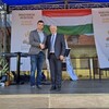 Nagy Zsolt Arad megyei falugazdász és Jakab István, a MAGOSZ elnöke egy korábbi búzaösszentő ünnepen | Fotó: magyarokkenyere.hu